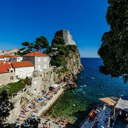 Double Lukre With View Guest house